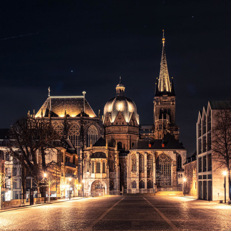 aachen__germany___by_night_by_annub1s_dezhcaw-fullview